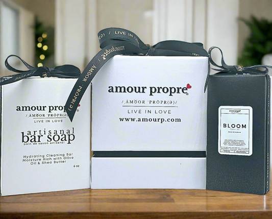 Seasonal Handpoured Luxury Soy Candle – Clean & Long-Lasting Eco-Friendly Soy Wax Candle with Seasonal Aromas Handcrafted Luxury Soy Candle – Warm & Inviting Fragrance Seasonal Scented Candle – Hand poured, Natural & Non-Toxic Luxury Soy Candle