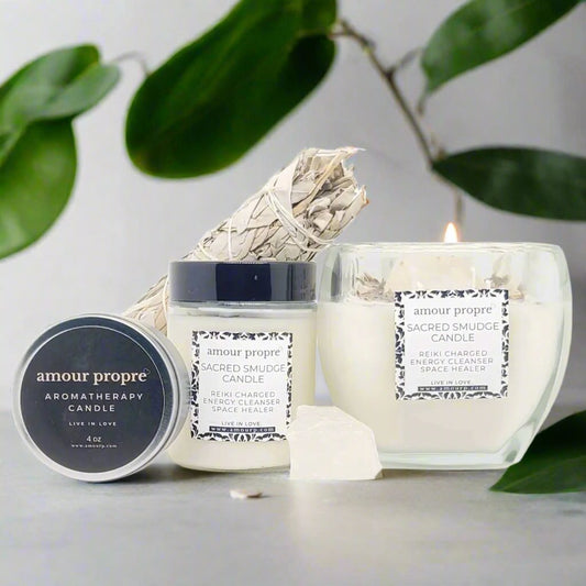 Sacred Smudge Aromatherapy Candle – Lavender, Clary Sage & Palo Santo Crystal-Infused Smudge Candle – Quartz, Lavender & Sage Sacred Smudge Candle – Aromatherapeutic & Energy Cleansing Palo Santo & Lavender Candle – Spiritual Cleansing & Relaxation Hand-P