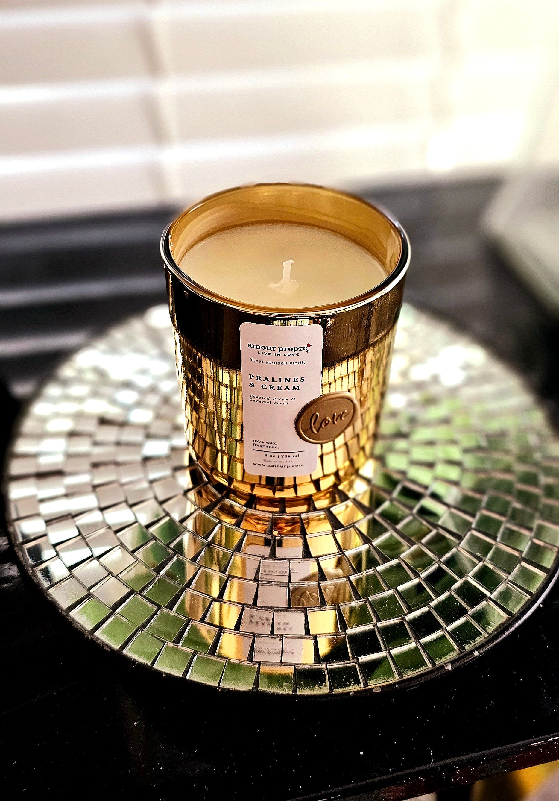 Seasonal Handpoured Luxury Soy Candle – Clean & Long-Lasting Eco-Friendly Soy Wax Candle with Seasonal Aromas Handcrafted Luxury Soy Candle – Warm & Inviting Fragrance Seasonal Scented Candle – Handpoured, Natural & Non-Toxic Luxury Soy Candle – Cozy & Ar