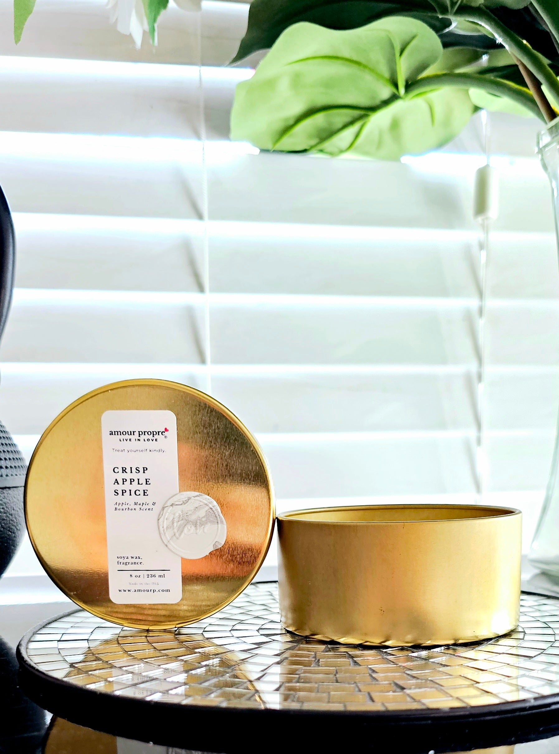 Seasonal Handpoured Luxury Soy Candle – Clean & Long-Lasting Eco-Friendly Soy Wax Candle with Seasonal Aromas Handcrafted Luxury Soy Candle – Warm & Inviting Fragrance Seasonal Scented Candle – Handpoured, Natural & Non-Toxic Luxury Soy Candle – Cozy & Ar