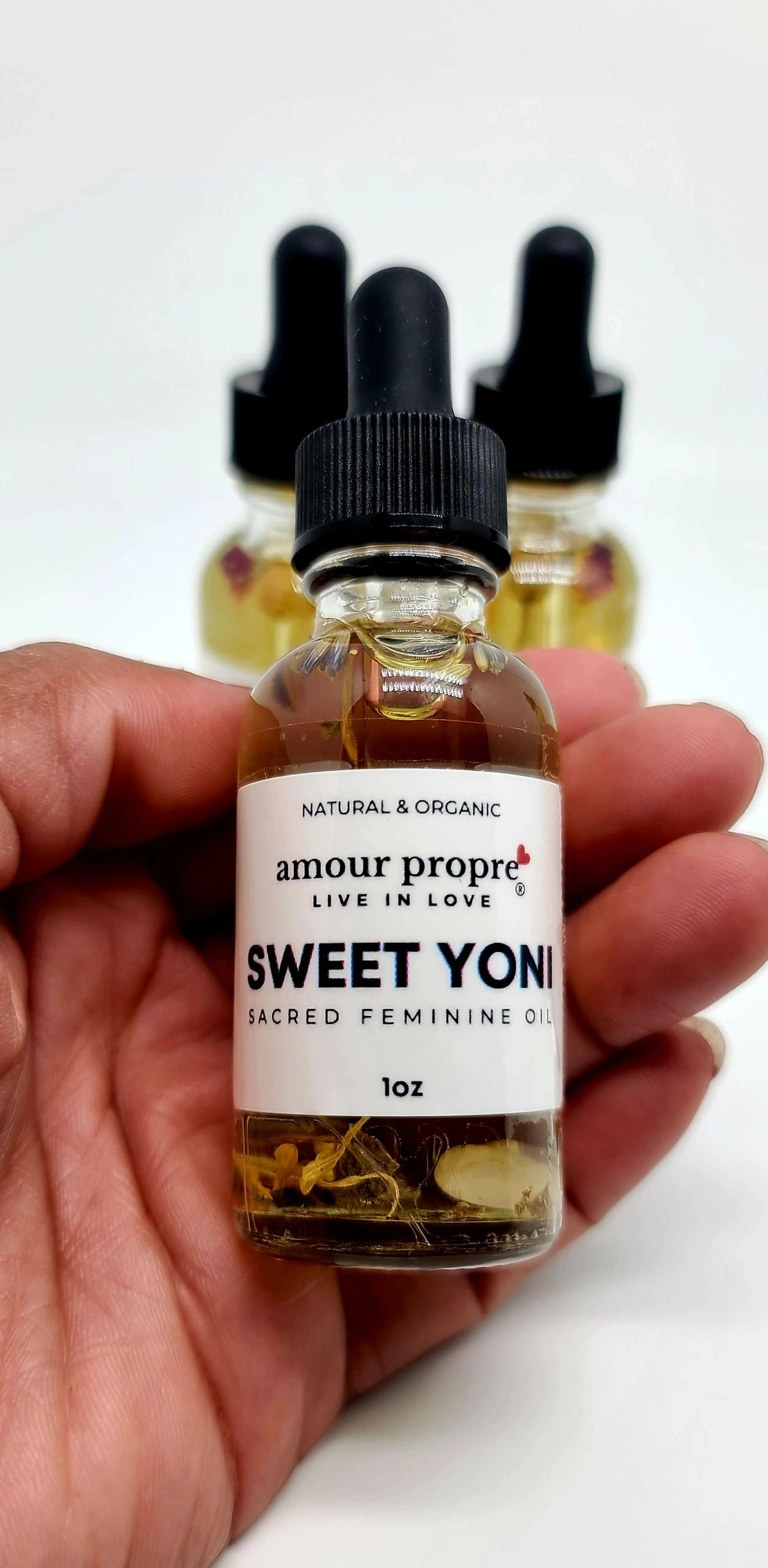Sweet Yoni: Sacred Feminine Oil, Natural Vaginal Lubricant Amour Propre Sweet Yoni: Sacred Feminine Oil, Natural Vaginal Lubricant Amour Propre